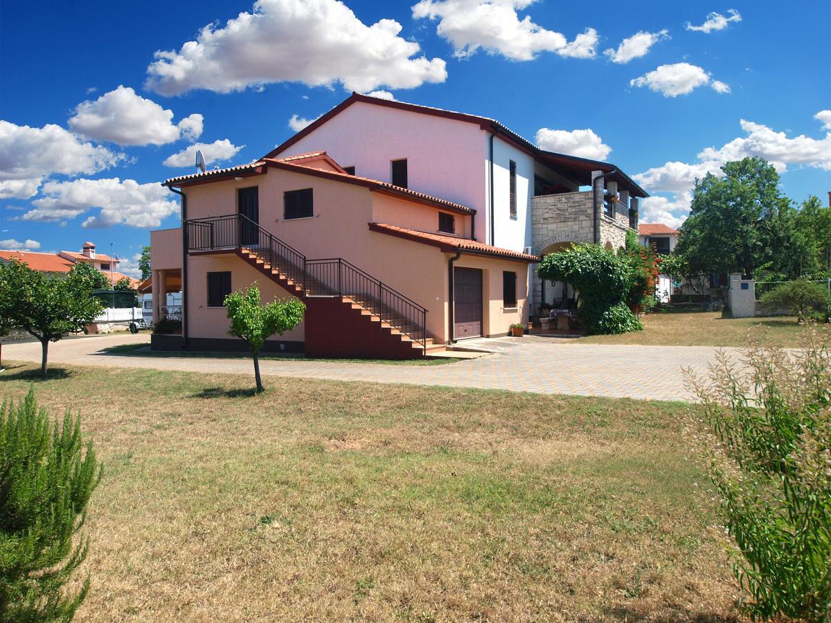 Apartments Adelmo 1189 Premantura Exterior foto